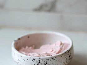 7 Wonderful Clay Masks Advantages For Any Kind Of Pores and skin 7 Wonderful Clay Masks Advantages For Any Kind Of Pores and skin